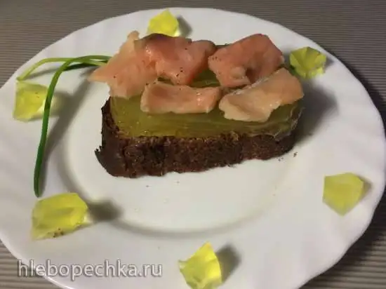 Малосоленый лосось с огуречным желе