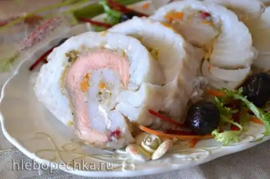 Рулет рыбный в нежном желе (в пароварке)