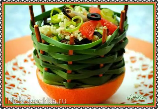 Цитрусовый салат из кускуса с мидиями и мятой