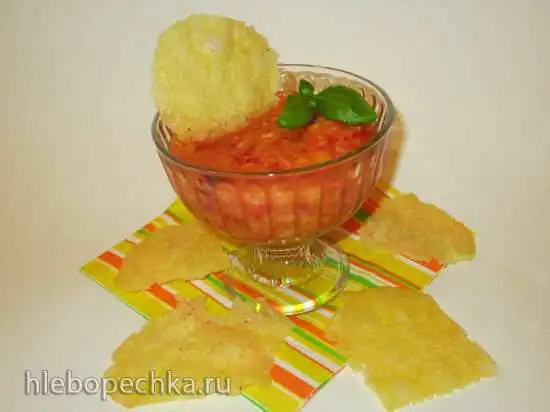 Фруктовый соус с сырными чипсами