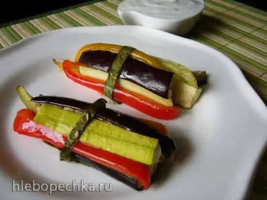 Овощной хворост со сметанно-чесночным соусом