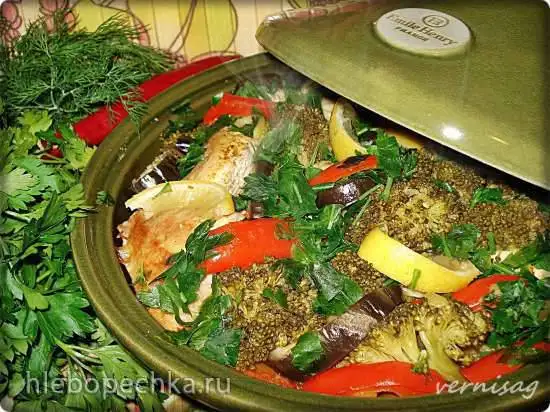 Тажин с курицей и овощами