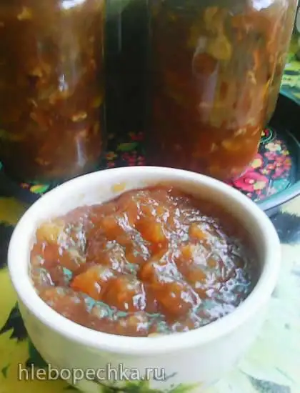 Яблочное варенье с орехами, лимоном и коньяком