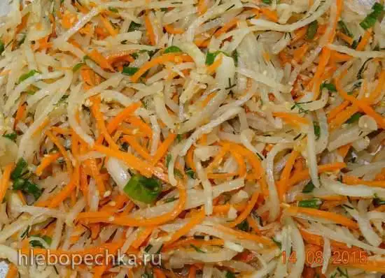 Салат из кольраби с морковью