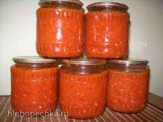 Аджика с яблоками
