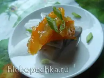 Сельдь маринованная с апельсиновым джемом