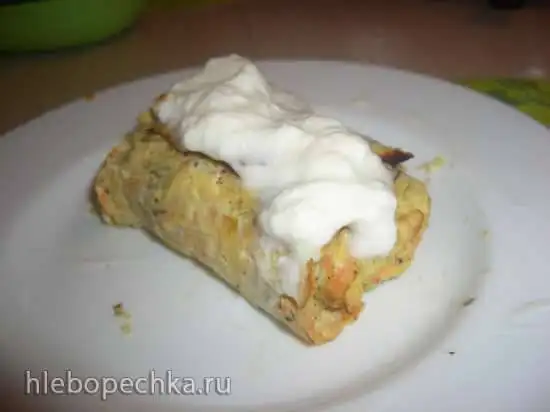 Диетический творожный рулет