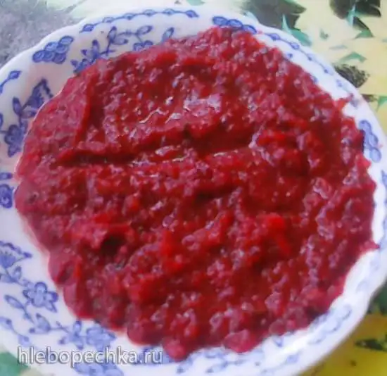 Аджика из кабачков и слив в мультиварке