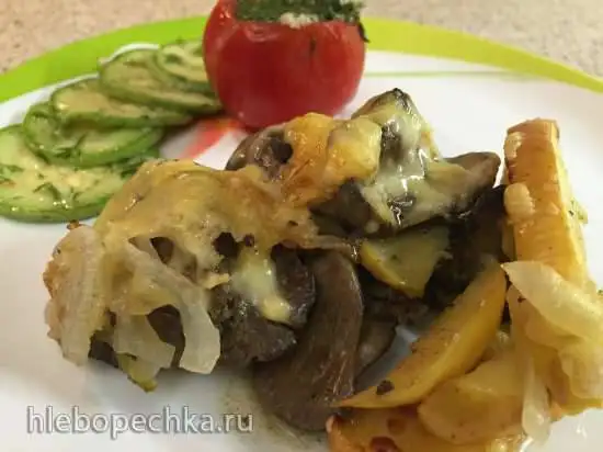 Куриная печень с яблоками под сыром