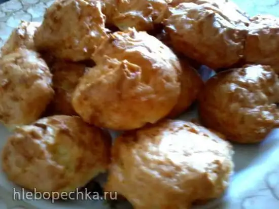 Сырные пончики с луком