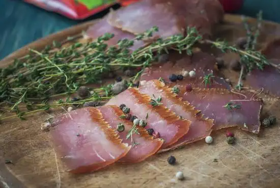 Сыровяленая индейка и немного про татарскую кухню