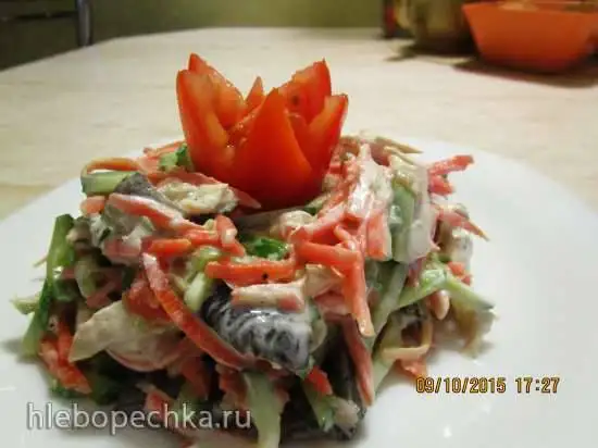 Салат овощной с жареными грибами