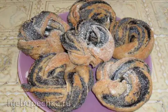 Булочки с маком из творожного теста с цельной мукой