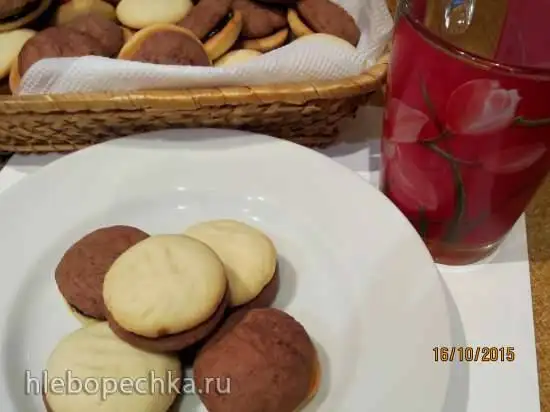 Печенье песочное «Шахматка» ванильно-шоколадное с шоколадной начинкой