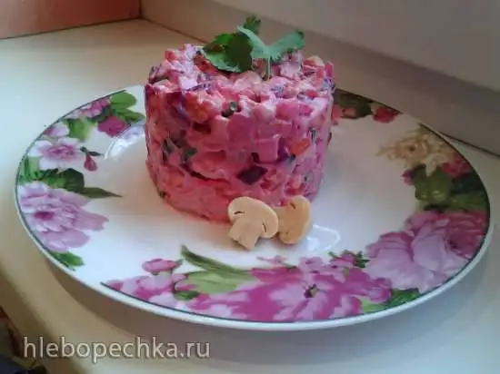 Розовый винегрет с крабовыми палочками