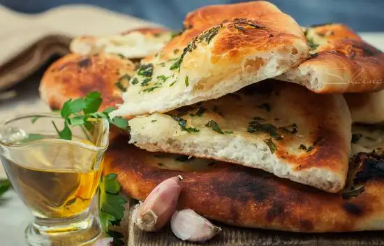 Лепешки с ароматным маслом