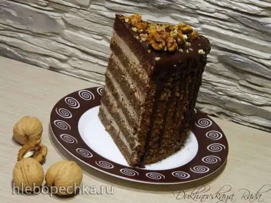 Торт «Прага» с абрикосовой пропиткой и грильяжной крошкой (И. Овчинниковой)