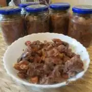 Тушенка с фасолью в банке