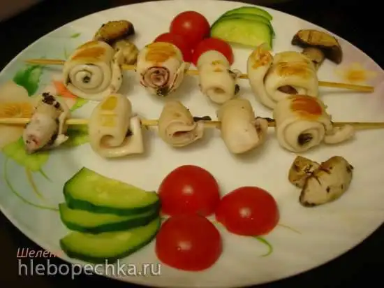 Шашлычки из кальмаров в электрогриле
