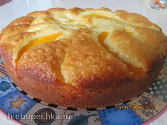 Кокосовый пирог с персиками