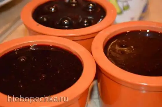 Паштет из куриной печени со смородиновым желе