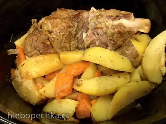 Ребра говяжьи мясные и печеная картошка в медленноварке Russel Hobbs (3,5л)