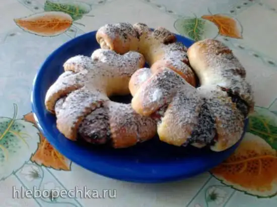 Рогалики с джемом или домашней нутеллой