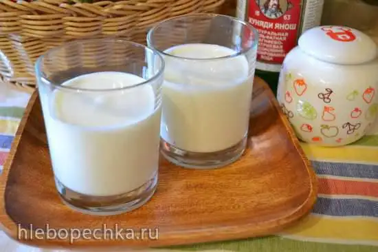 Кисломолочный напиток ТАН из коровьего молока с минеральной водой