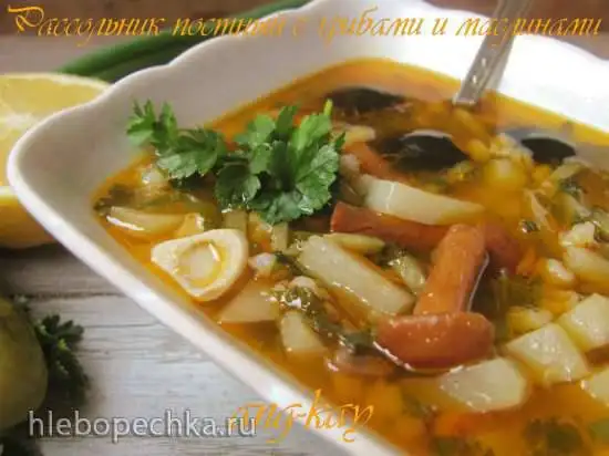 Рассольник постный с грибами и маслинами