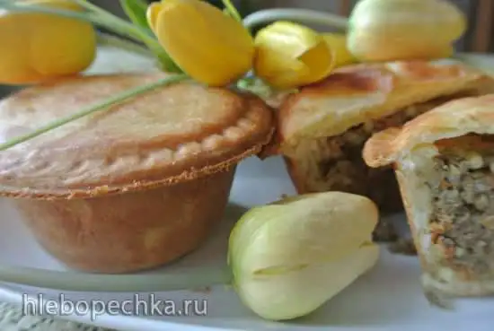 Мини-пироги с печенью, рисом и овощами (в пай-мейкере Тристар)