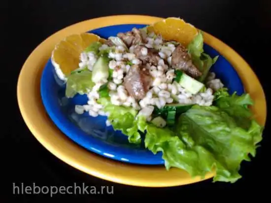 Салат с мясом и перловкой