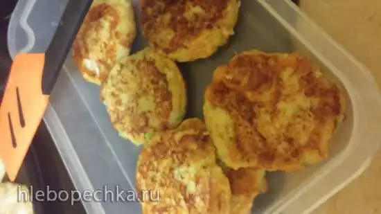 Оладьи из кабачков и моркови при помощи шнековой соковыжималки