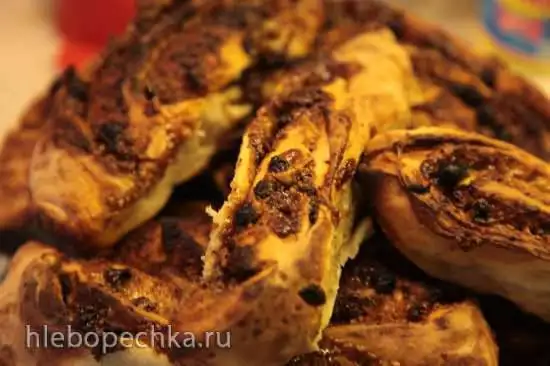 Кишмишиани (рулет с изюмом и грецкими орехами)