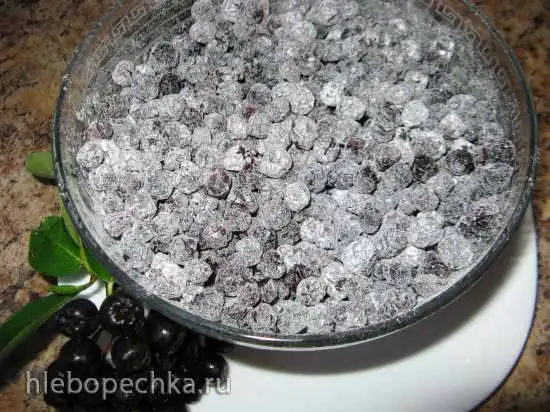 Цукаты из черноплодной рябины