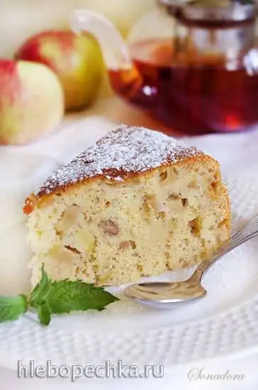 Шарлотка медово-ореховая