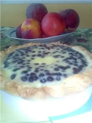 Пирог песочный с черникой