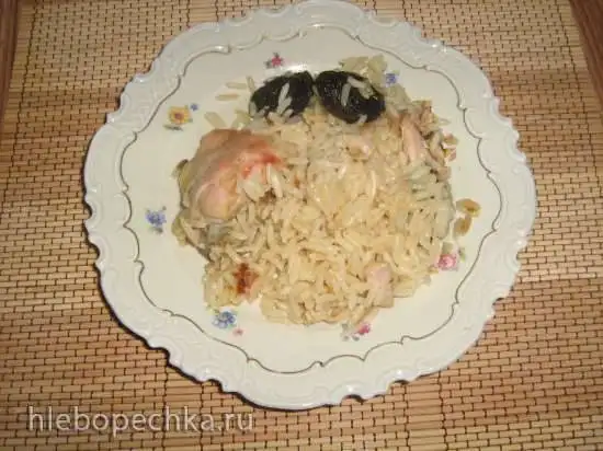 Рис с курицей и копчёным черносливом