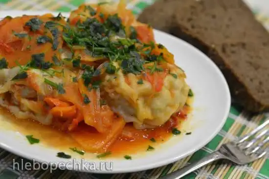 Мясные улитки в овощном соусе