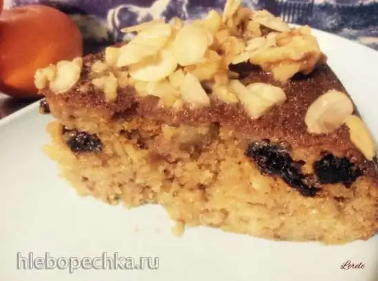 Пирог из вареной сгущенки с орехами