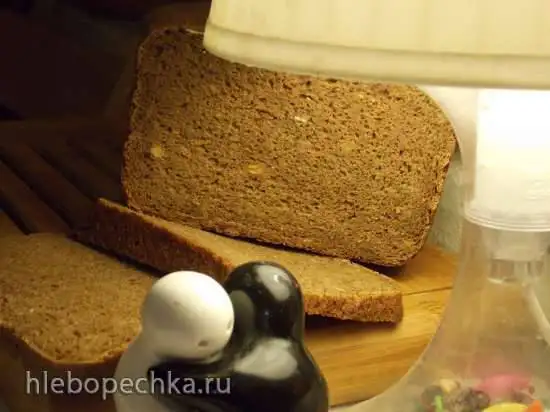 Ржано-пшеничный хлеб с какао и смесью семян