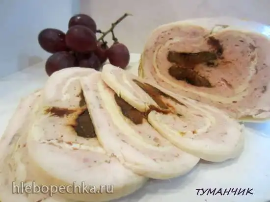 Руляда из курицы с черносливом