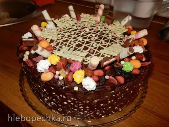 Торт «Шоколад, кофе, абрикос»