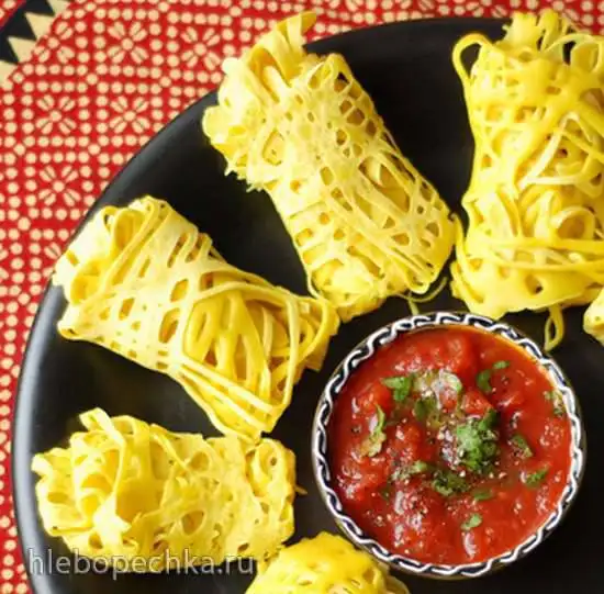 Блины Роти Джала с соусом Сальса