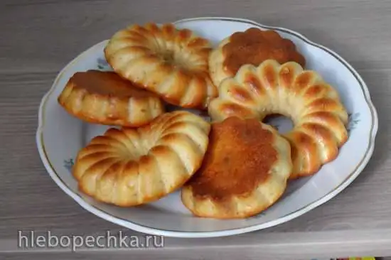 Творожные кексики с кукурузной мукой и курагой