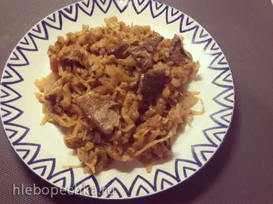 Капуста с перловкой и сушеными белыми грибами