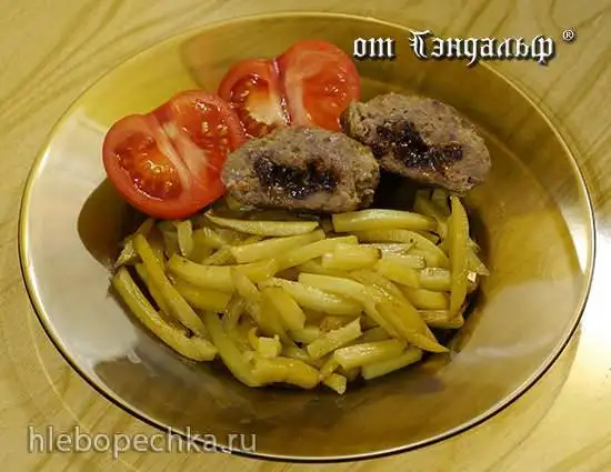 Жареная картошечка с мясными котлетами с черносливом в Princess