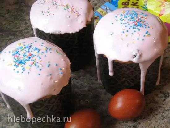 Пасхальный кулич на желтках с цукатами