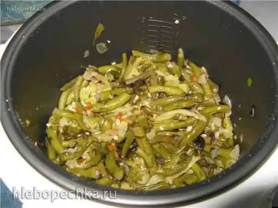 Стручковая фасоль с кабачками в мультиварке Panasonic