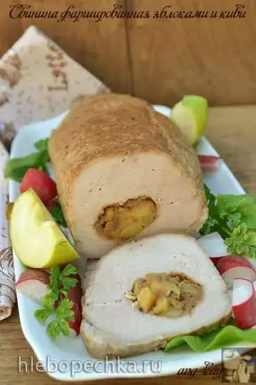 Свинина, фаршированная яблоками и киви