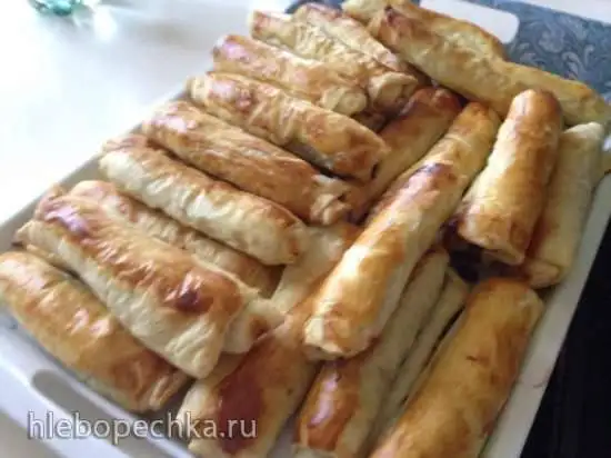 Слоенные мясные пирожки